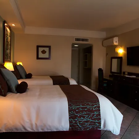 Hotel Estero Beach-3
